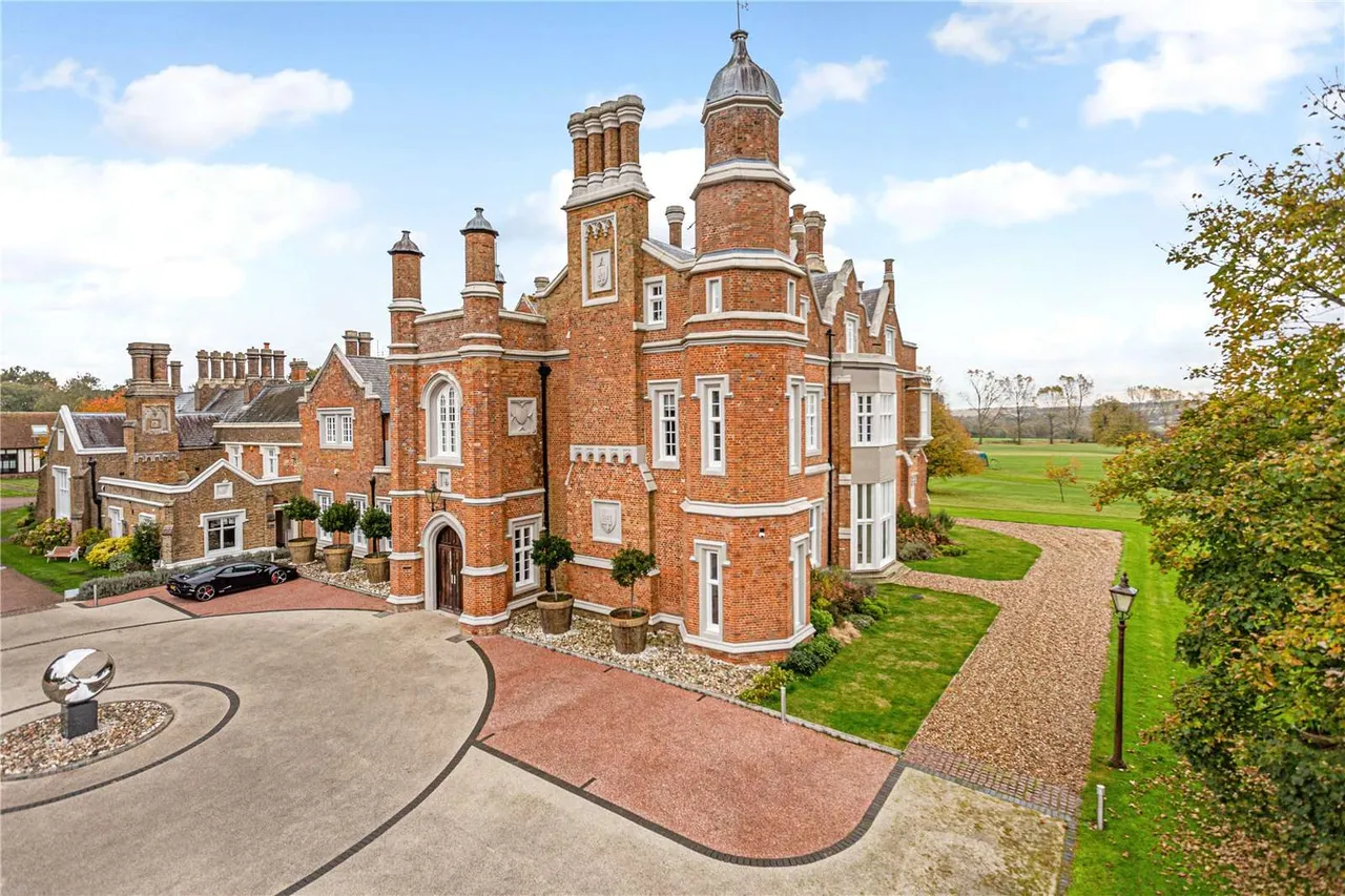 Hamels Mansion, Hamels Park, Westmill, Hertfordshire, SG9 9NA, photo 4