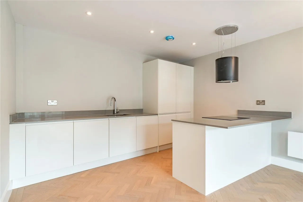 Flat 9, Lambert House, 108 Station Parade, Harrogate, North Yorkshire, HG1 1ER, photo 5