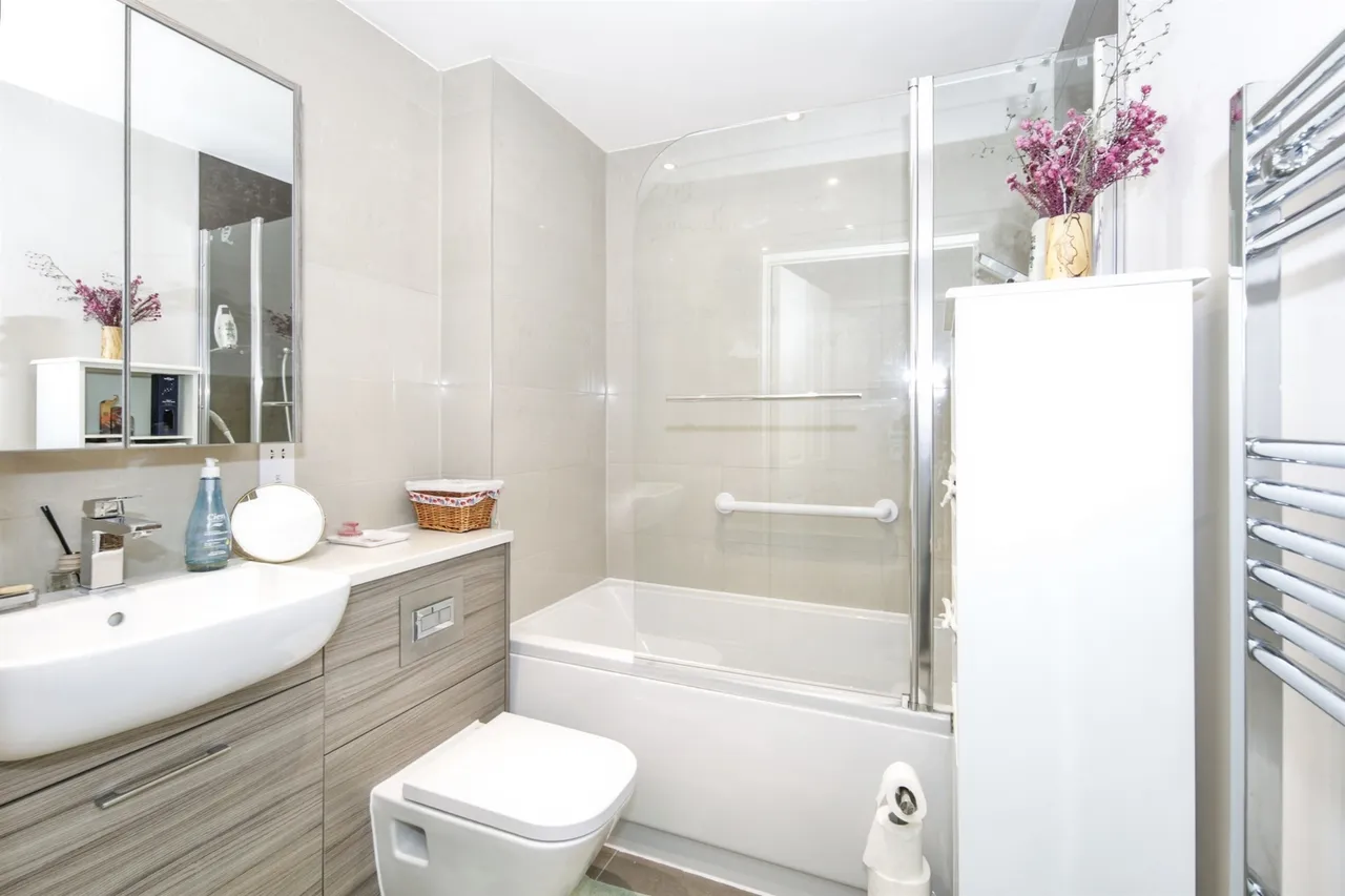 Albany Lane, Balsall Common, CV7, photo 6