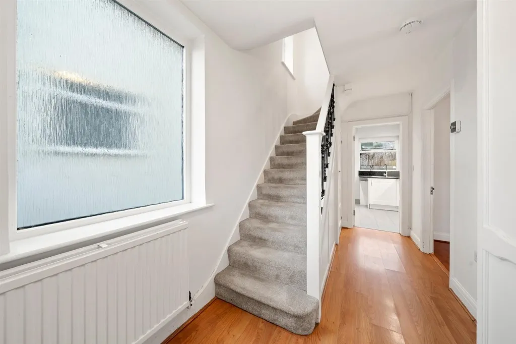 Glenesk Road, SE9, photo 13
