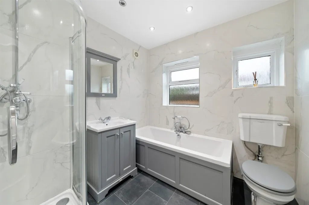 Glenesk Road, SE9, photo 9