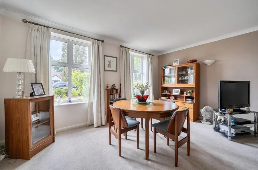 Wroxham Road, Woodley, RG5, photo 5