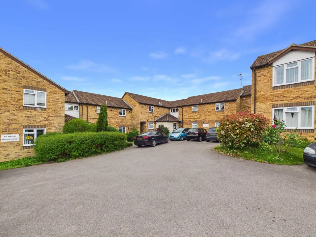 Larks Meade, Earley, RG6, photo 10