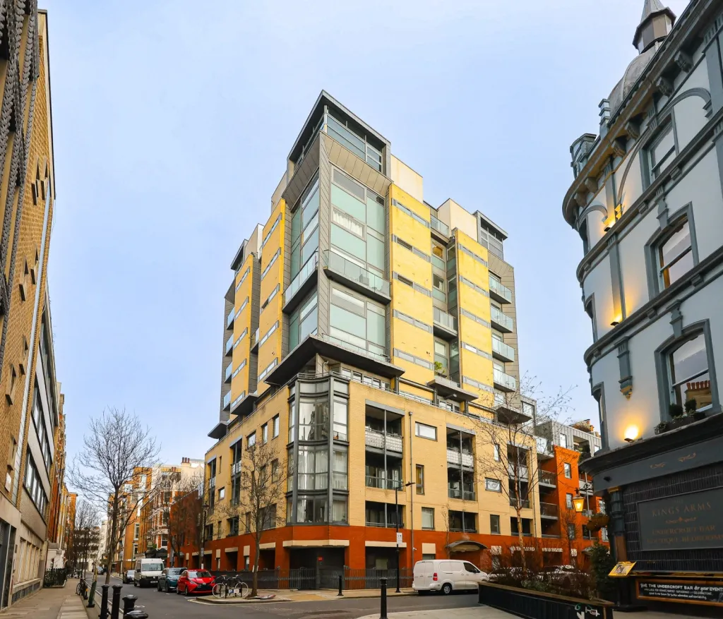 1 bed flat for sale, Wells Street, Fitzrovia, W1T