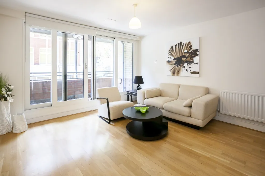 Wells Street, Fitzrovia, W1T, photo 2