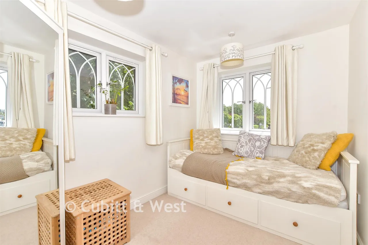 Yapton Road, Barnham, PO22, photo 10