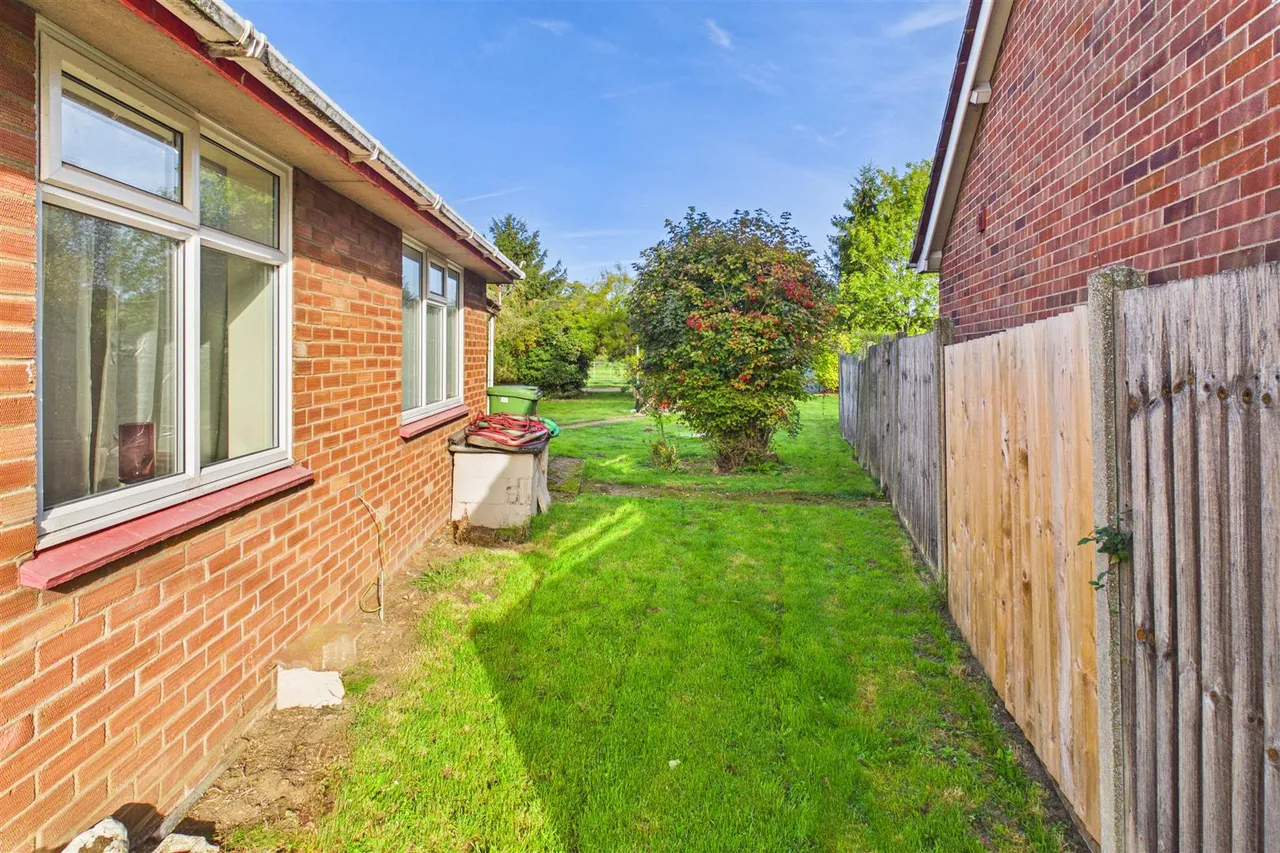Mill Road, Hempnall, NR15, photo 24