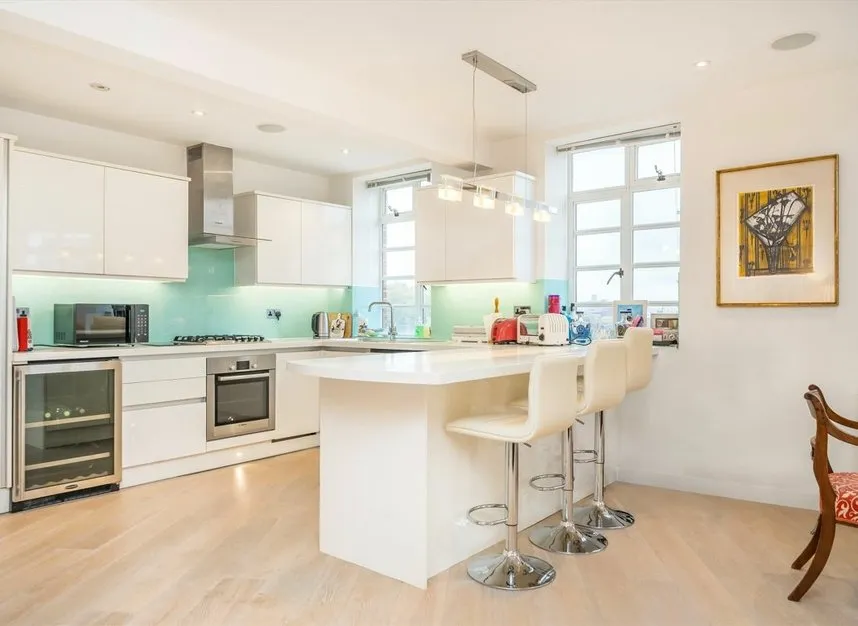 2 bed flat for sale — John Street, Bloomsbury, WC1N