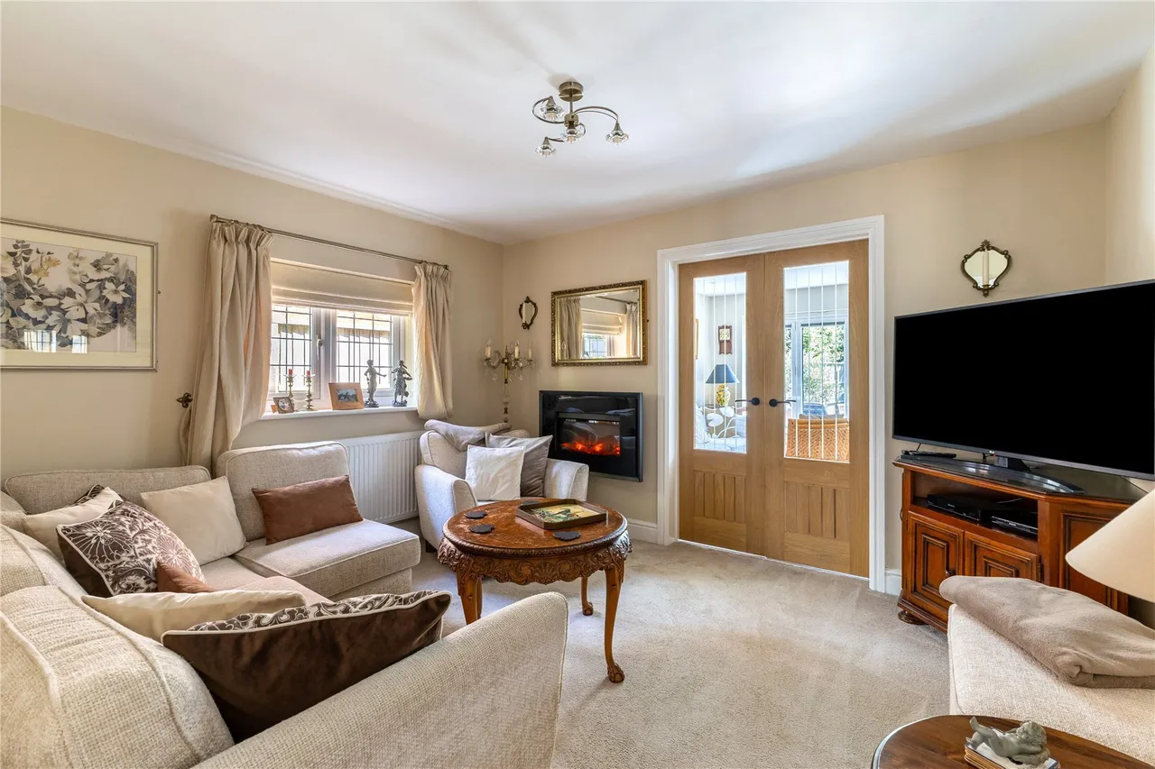 Gillingham Road, Milford on Sea, Lymington, Hampshire, SO41, photo 4