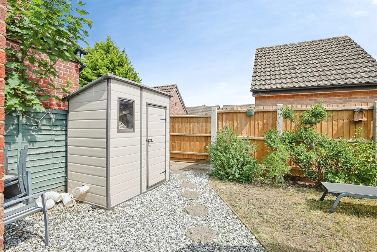 Grundle Close, Stanton, BURY ST. EDMUNDS, photo 2