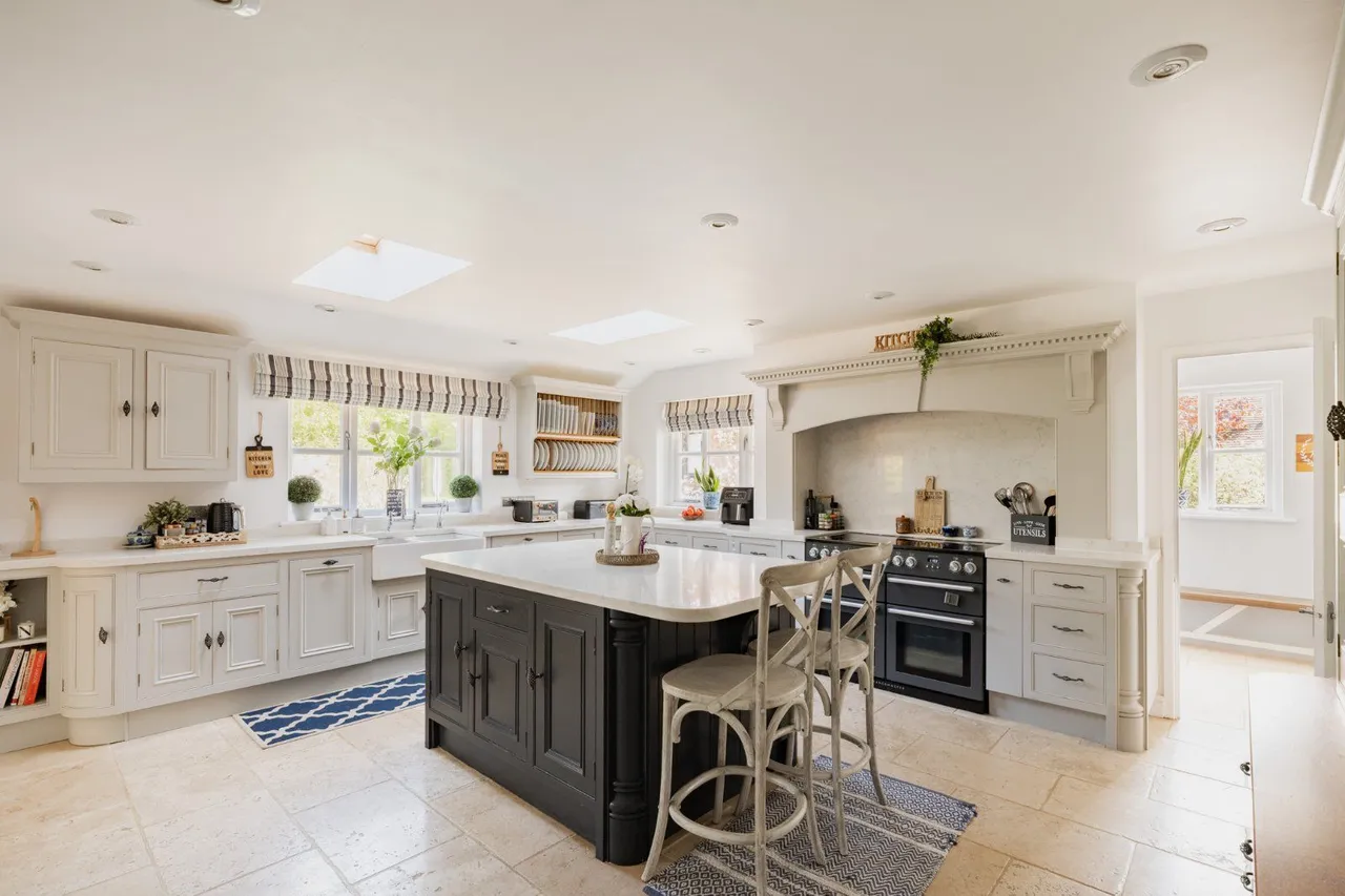 Bramerton Lane, Framingham Pigot, Norwich, Norfolk, NR14 7QE, photo 5