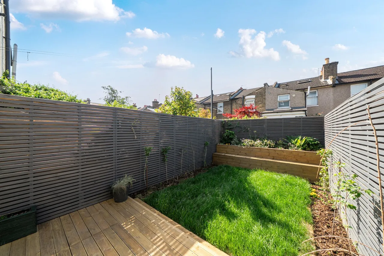 Waite Davies Road, SE12, photo 13
