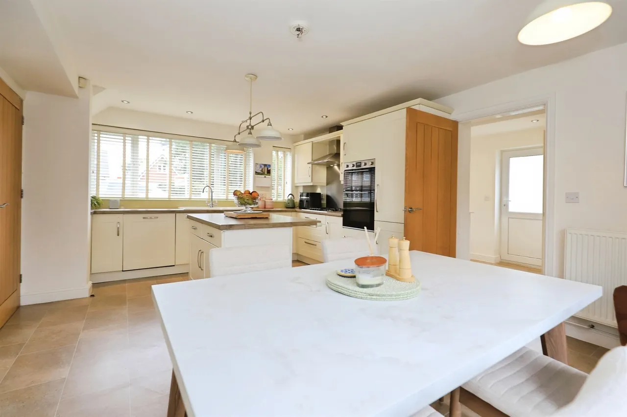 Lime Tree Road, Bilbrook Codsall, WV8, photo 13