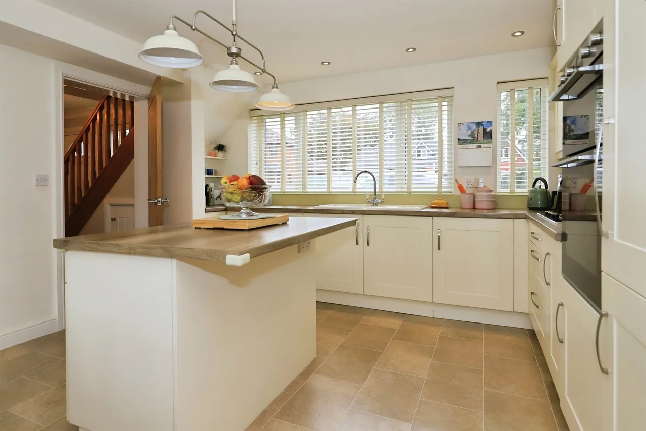 Lime Tree Road, Bilbrook Codsall, WV8, photo 4