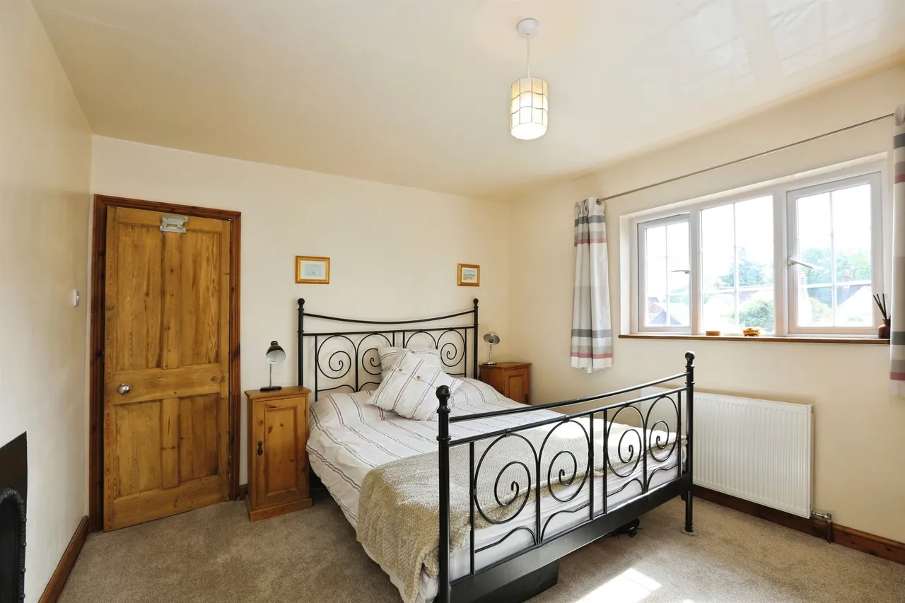 Elmers Road, Ockley, Dorking, photo 10