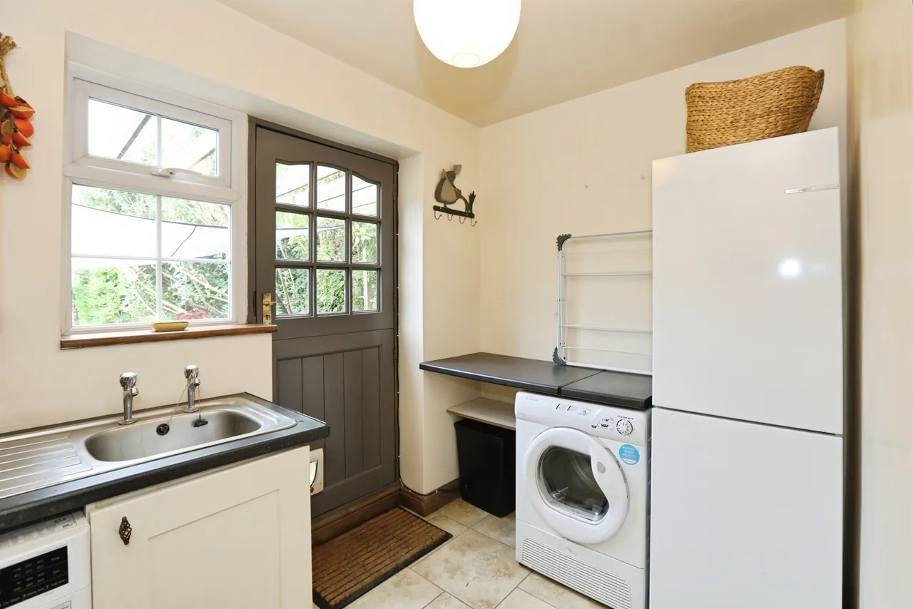 Elmers Road, Ockley, Dorking, photo 8