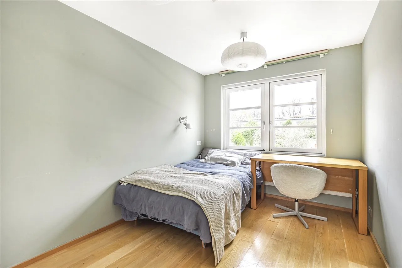 Gloucester Road, Hampton, London, TW12 2UQ, photo 10