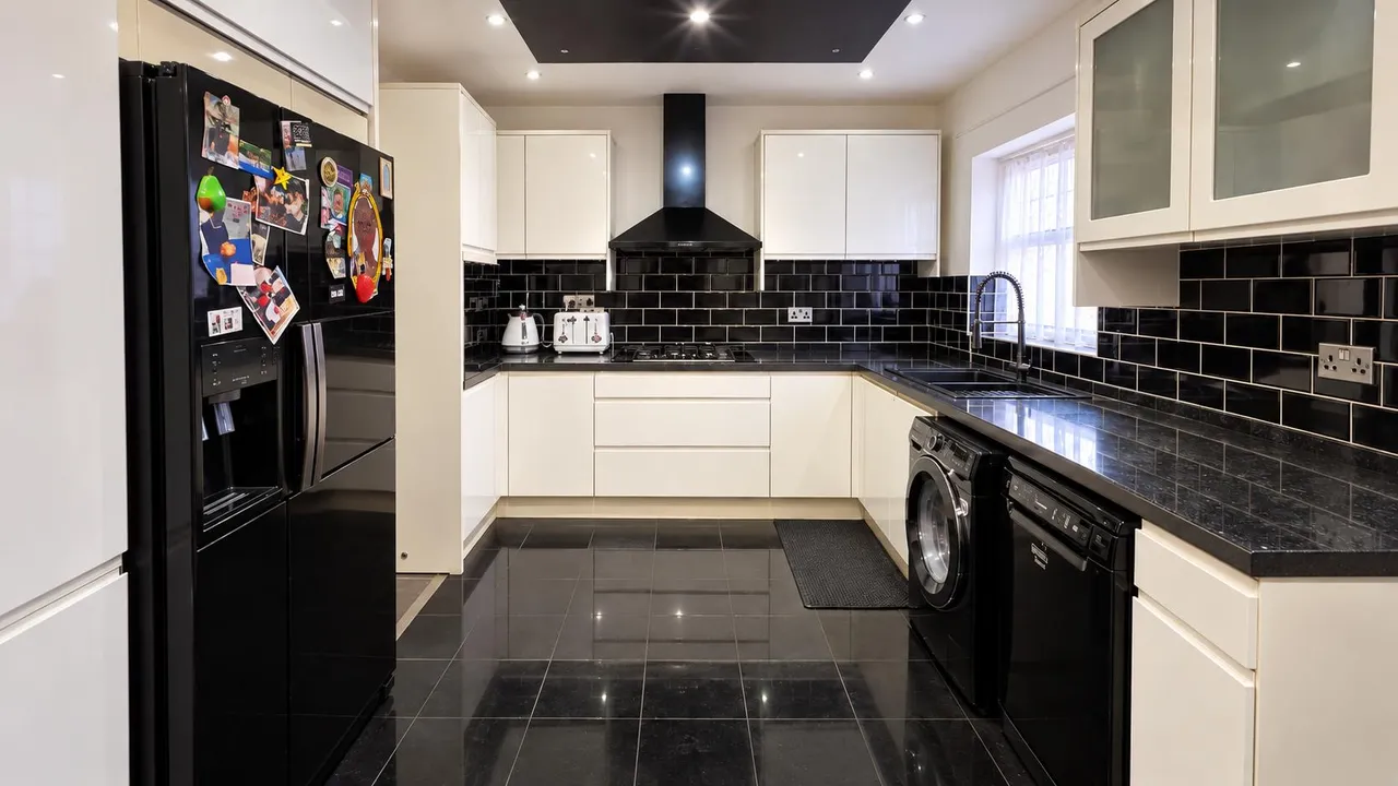 Haydon Road, Dagenham, RM8, photo 5
