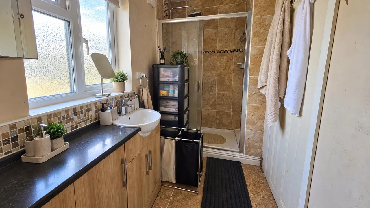 Haydon Road, Dagenham, RM8, photo 10