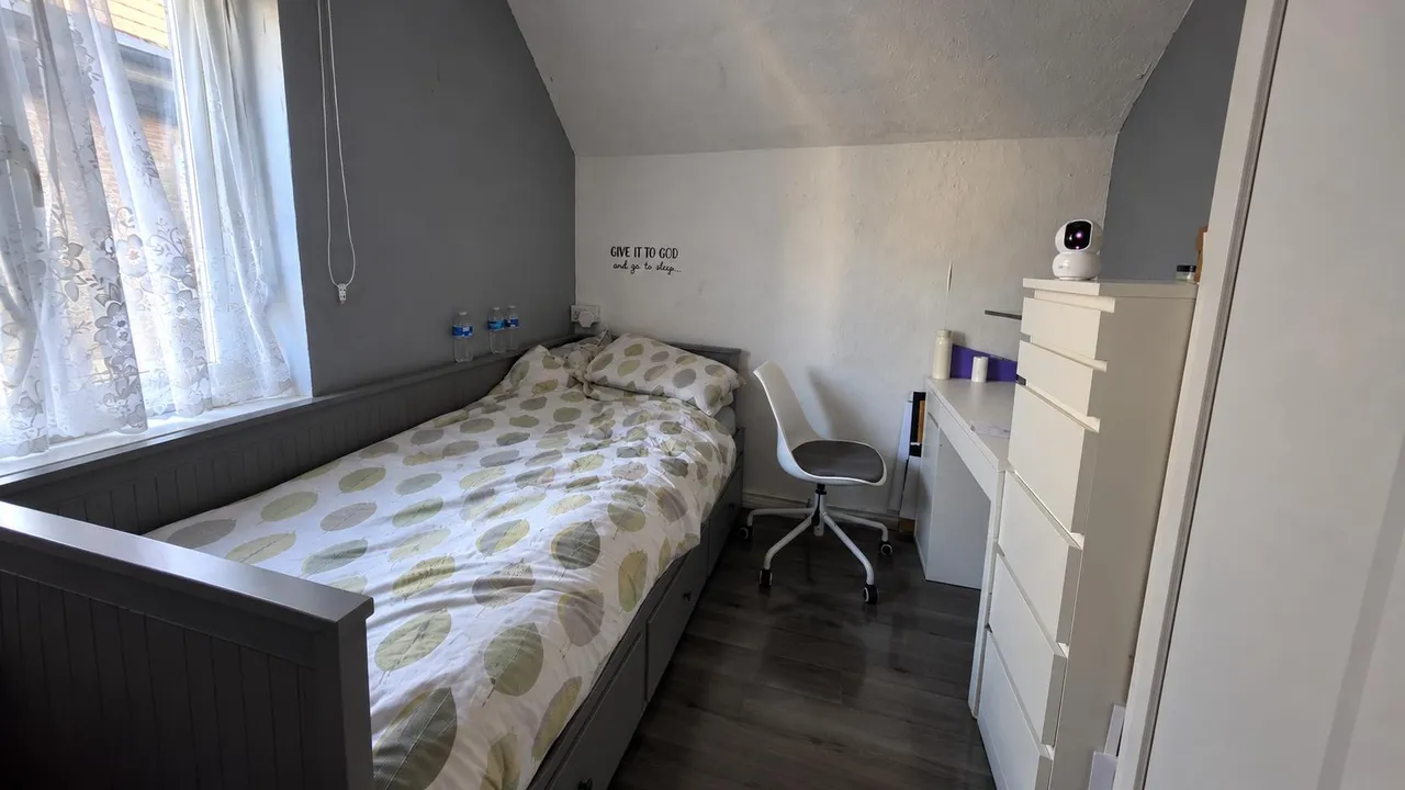 Haydon Road, Dagenham, RM8, photo 12