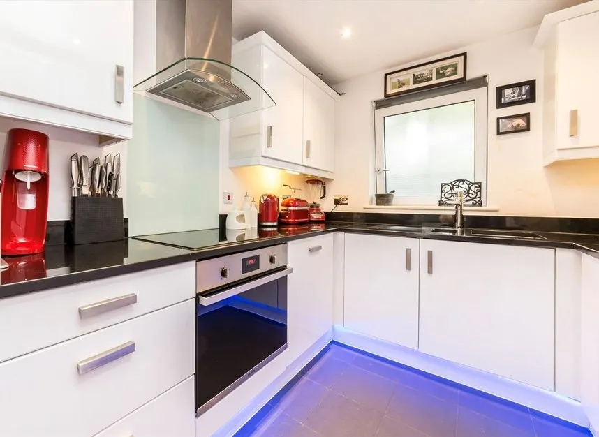Wharncliffe Mews, Clapham South, SW4, photo 4