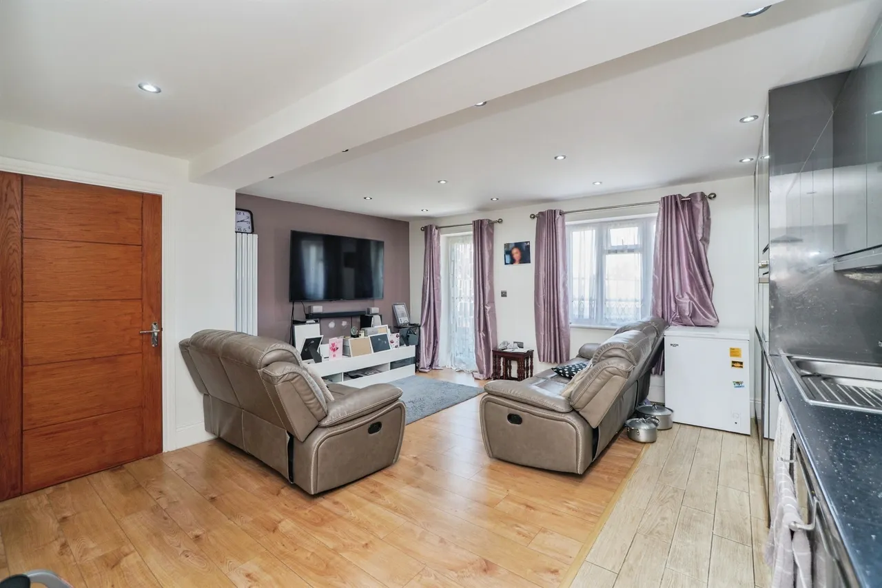 Eldred Road, Barking, photo 2