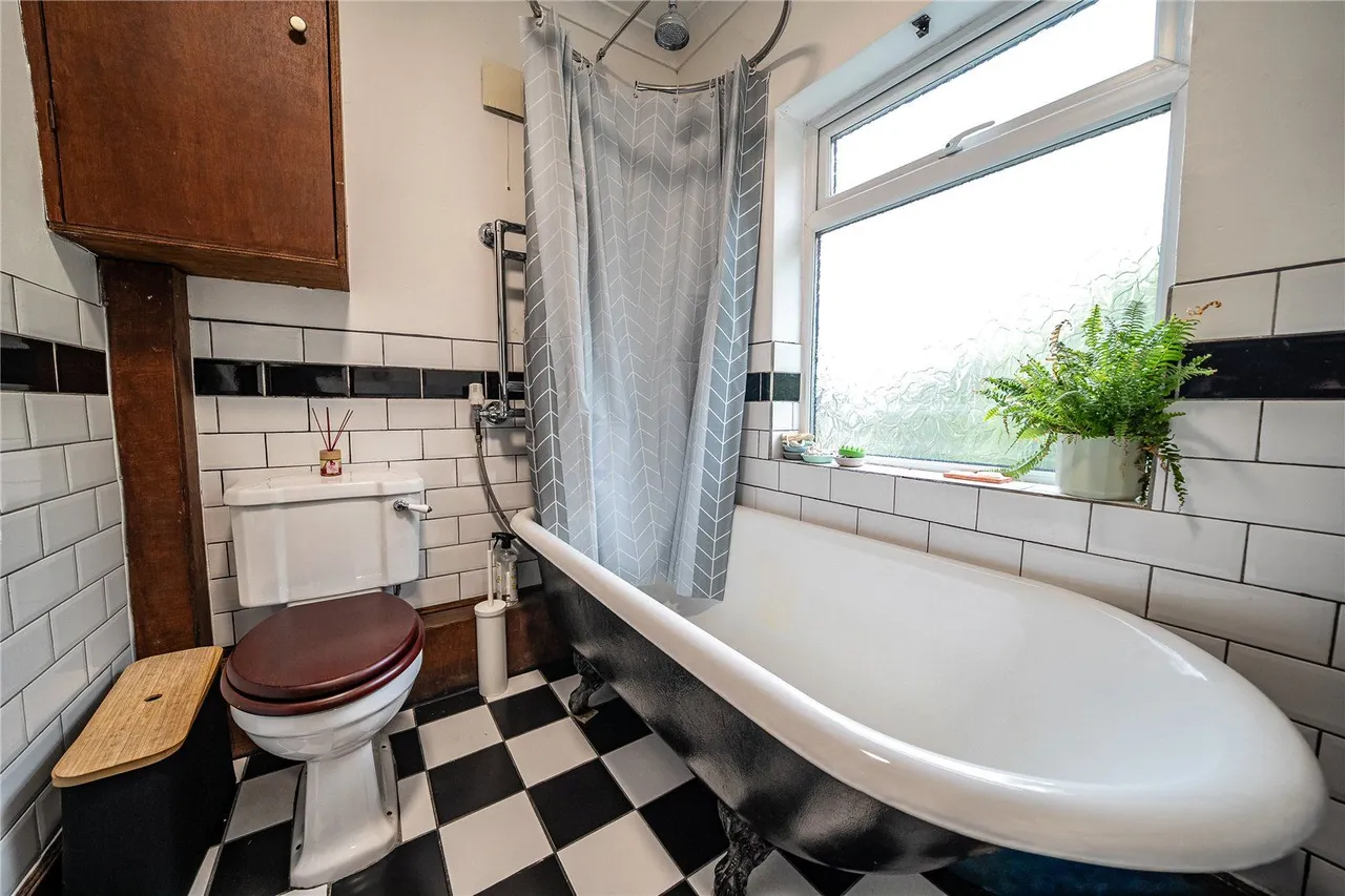Woodside Place, Leeds, LS4, photo 15