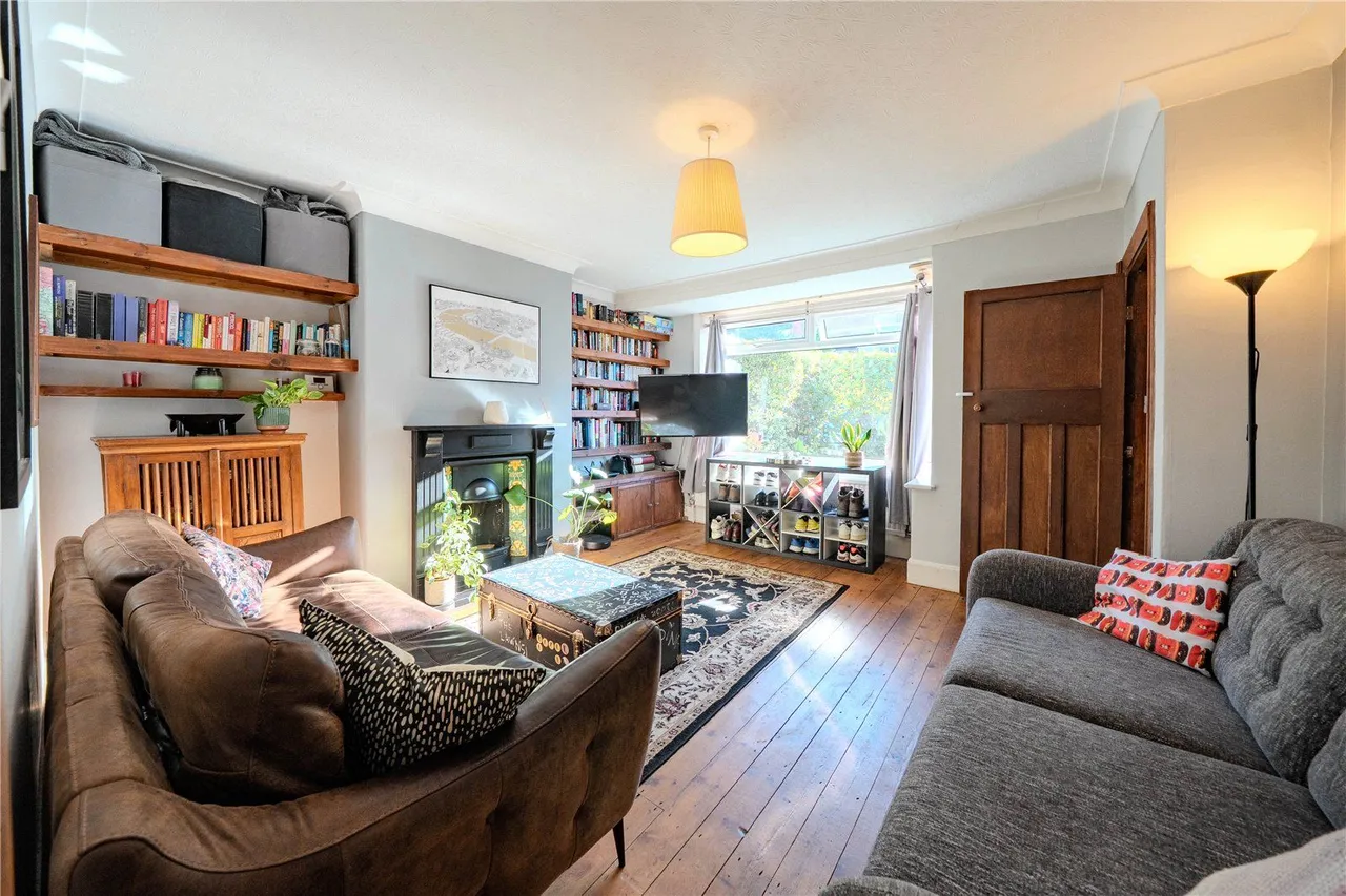 Woodside Place, Leeds, LS4, photo 2