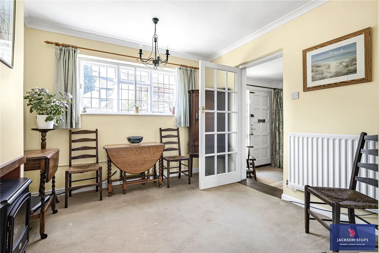 High Street, Flore, NN7, photo 9