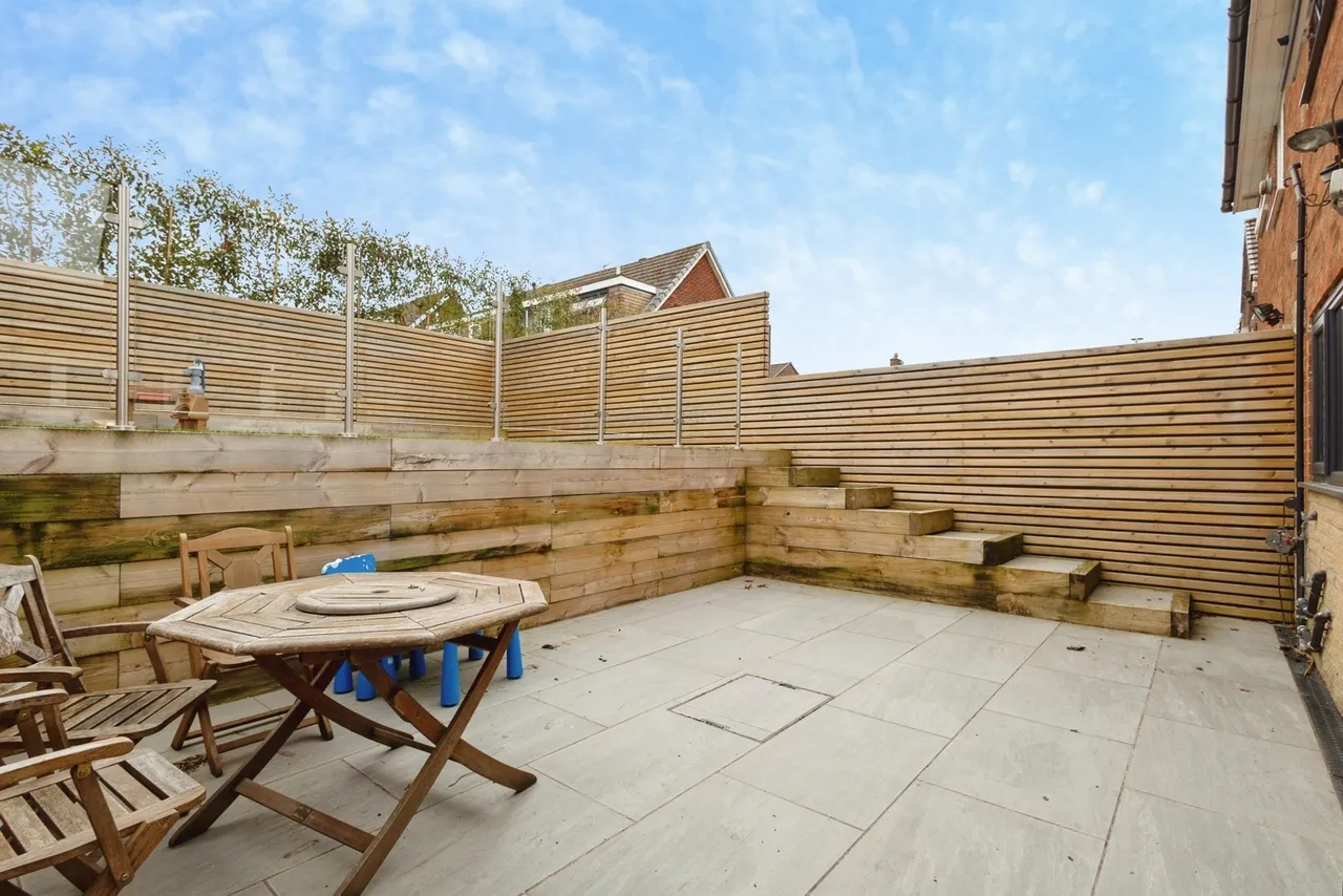 Tennyson Avenue, Dukinfield, Greater Manchester, SK16, photo 32