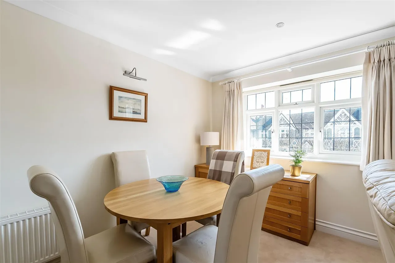 The Marld, Ashtead, KT21, photo 6