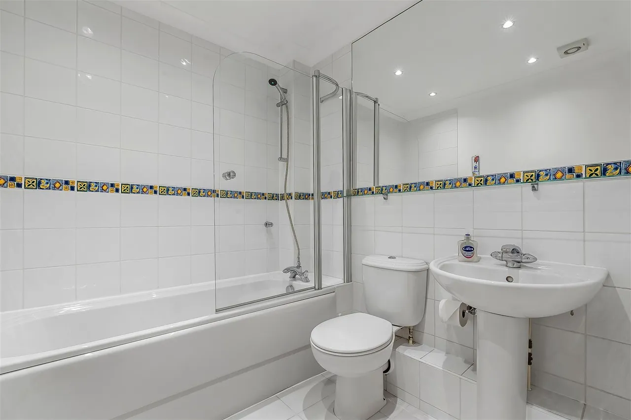 The Marld, Ashtead, KT21, photo 12