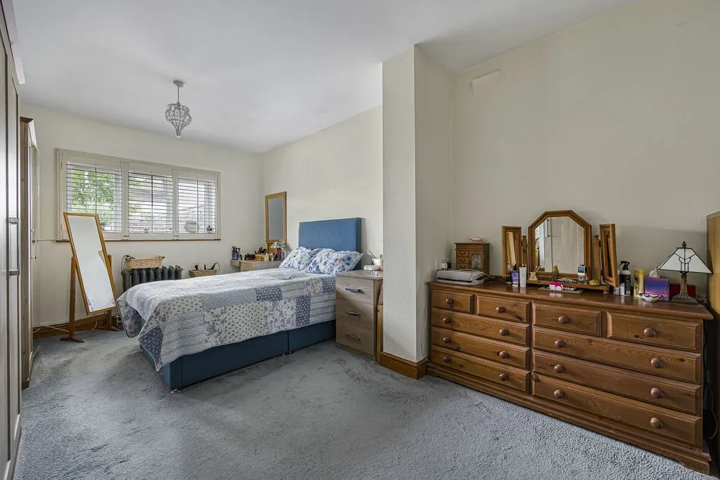 Valentine Avenue, Bexley, DA5, photo 12