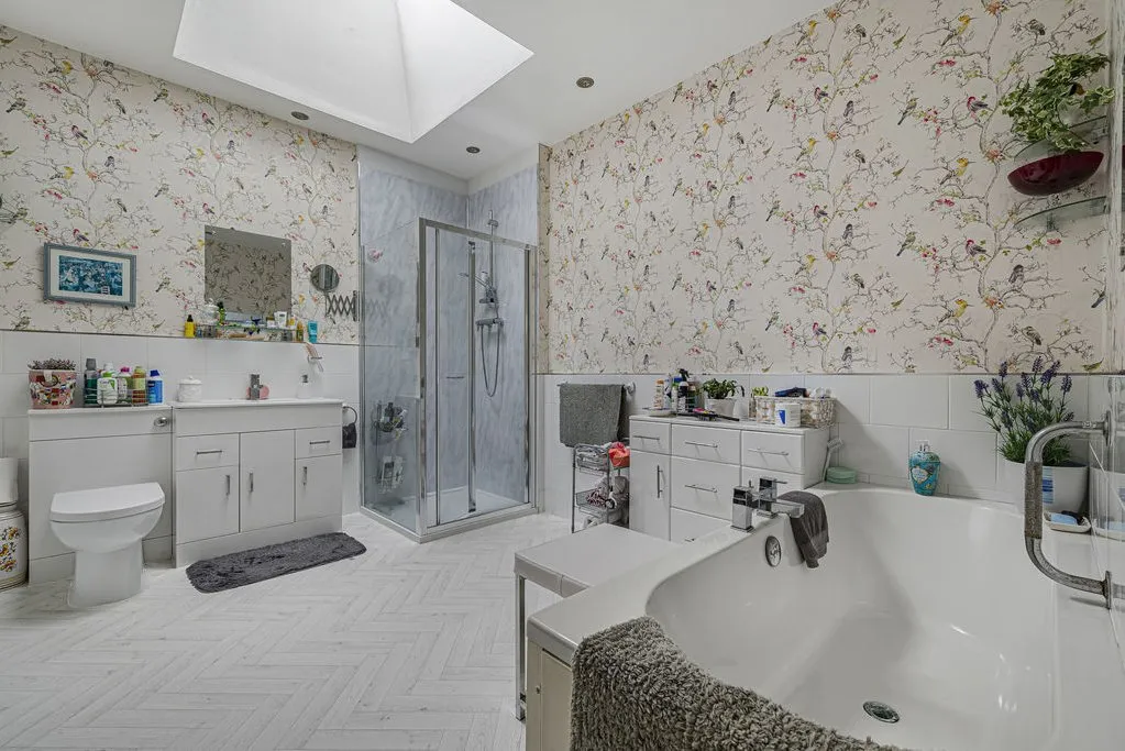 Valentine Avenue, Bexley, DA5, photo 11