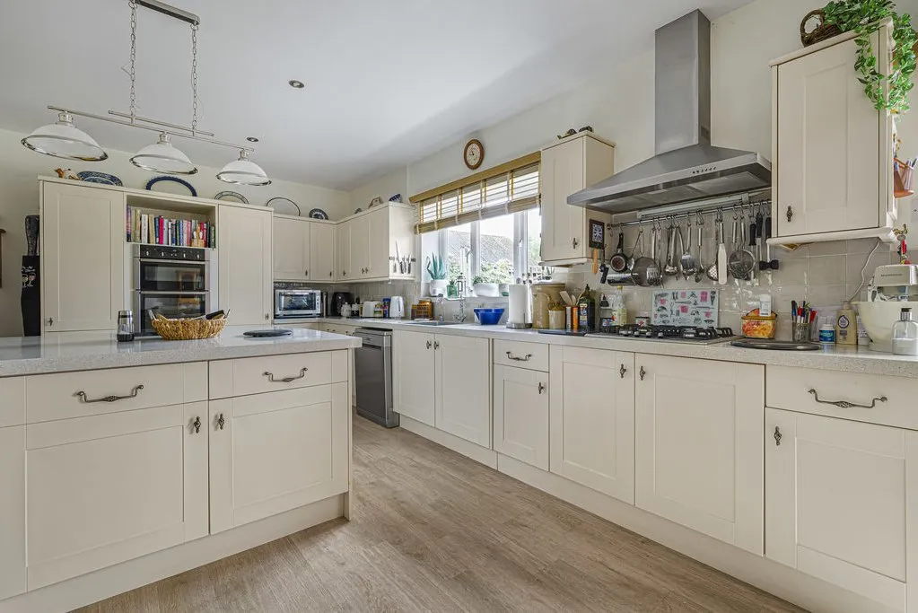 Valentine Avenue, Bexley, DA5, photo 9