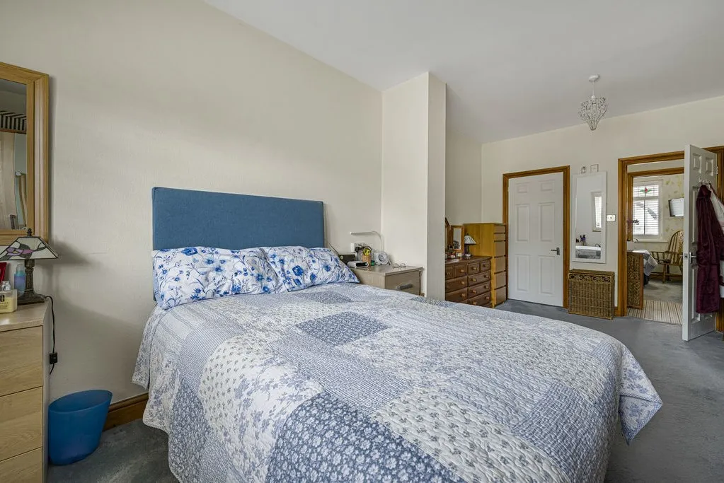 Valentine Avenue, Bexley, DA5, photo 13