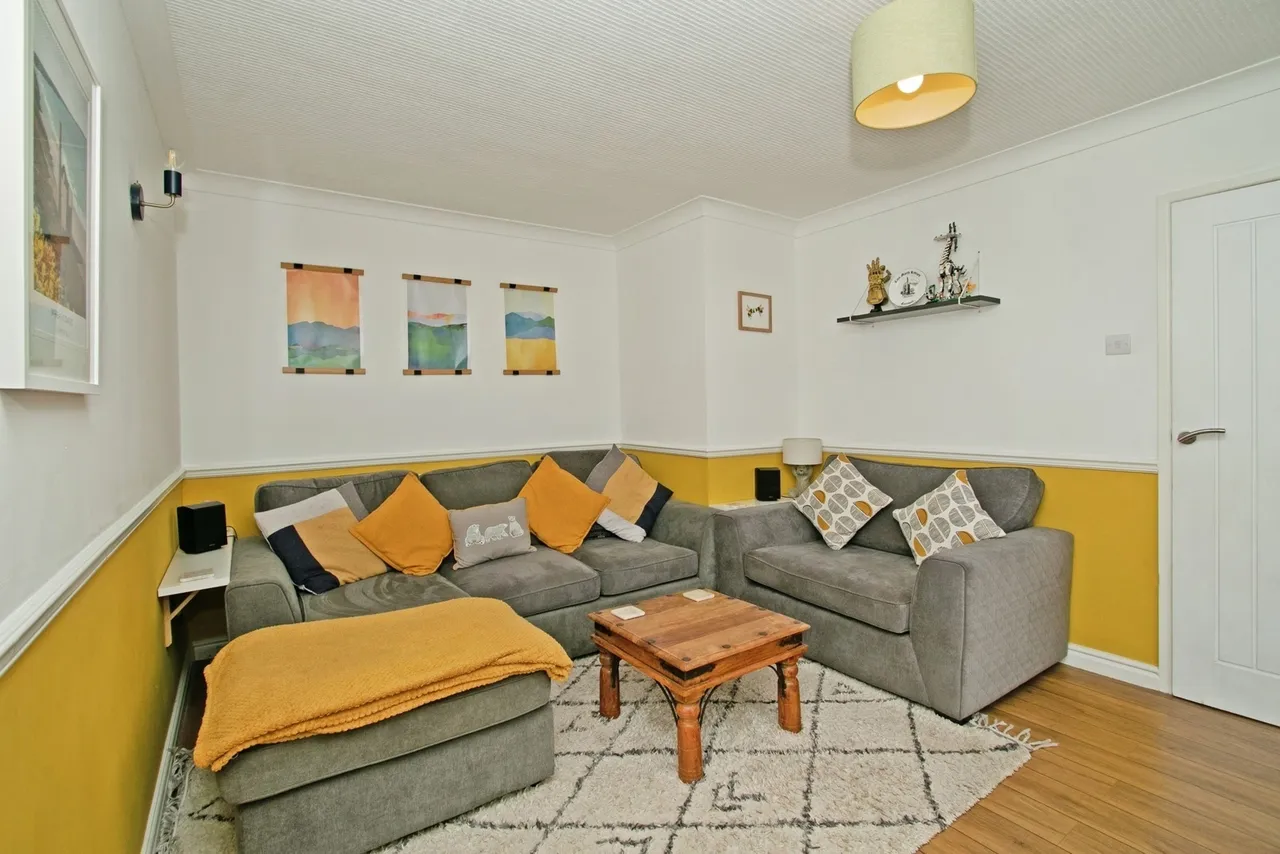 Roseland Gardens, Redruth, TR15, photo 5