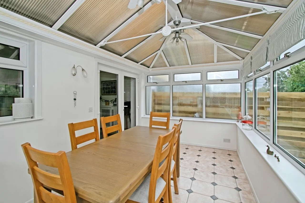 Roseland Gardens, Redruth, TR15, photo 3