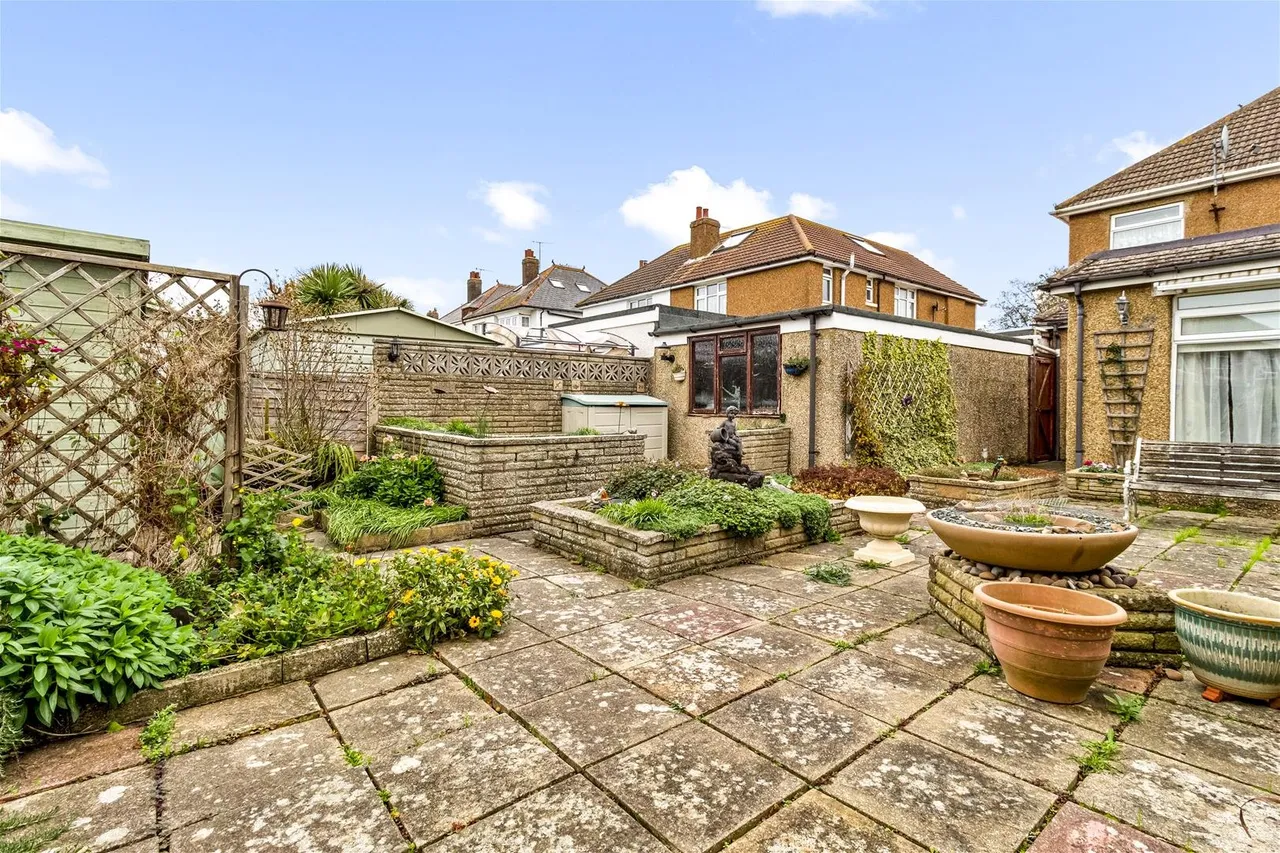 Woodlea Road, Worthing, photo 24
