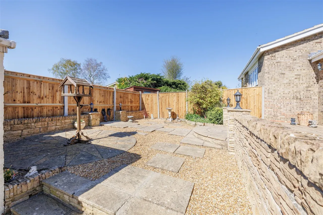 Chichester Road, Halesworth, IP19, photo 15