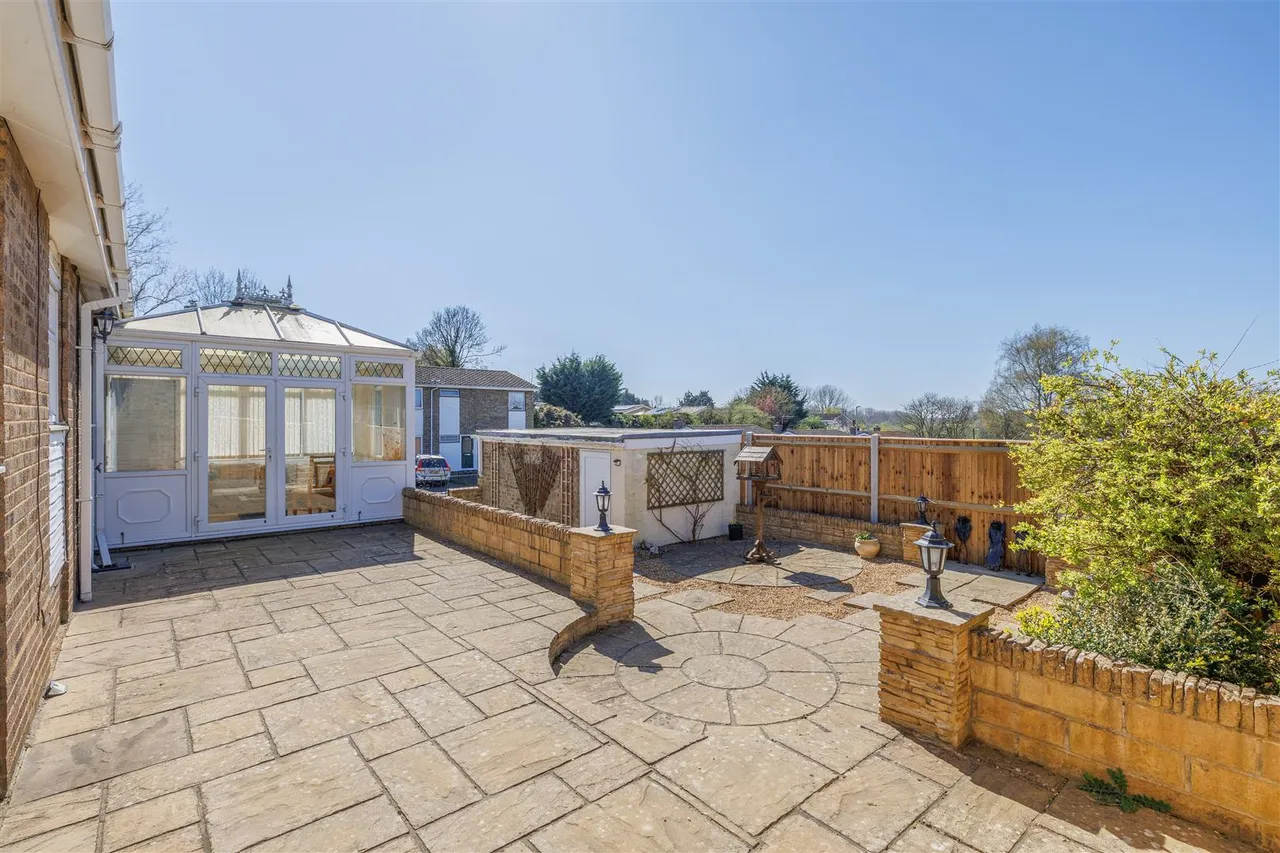 Chichester Road, Halesworth, IP19, photo 8