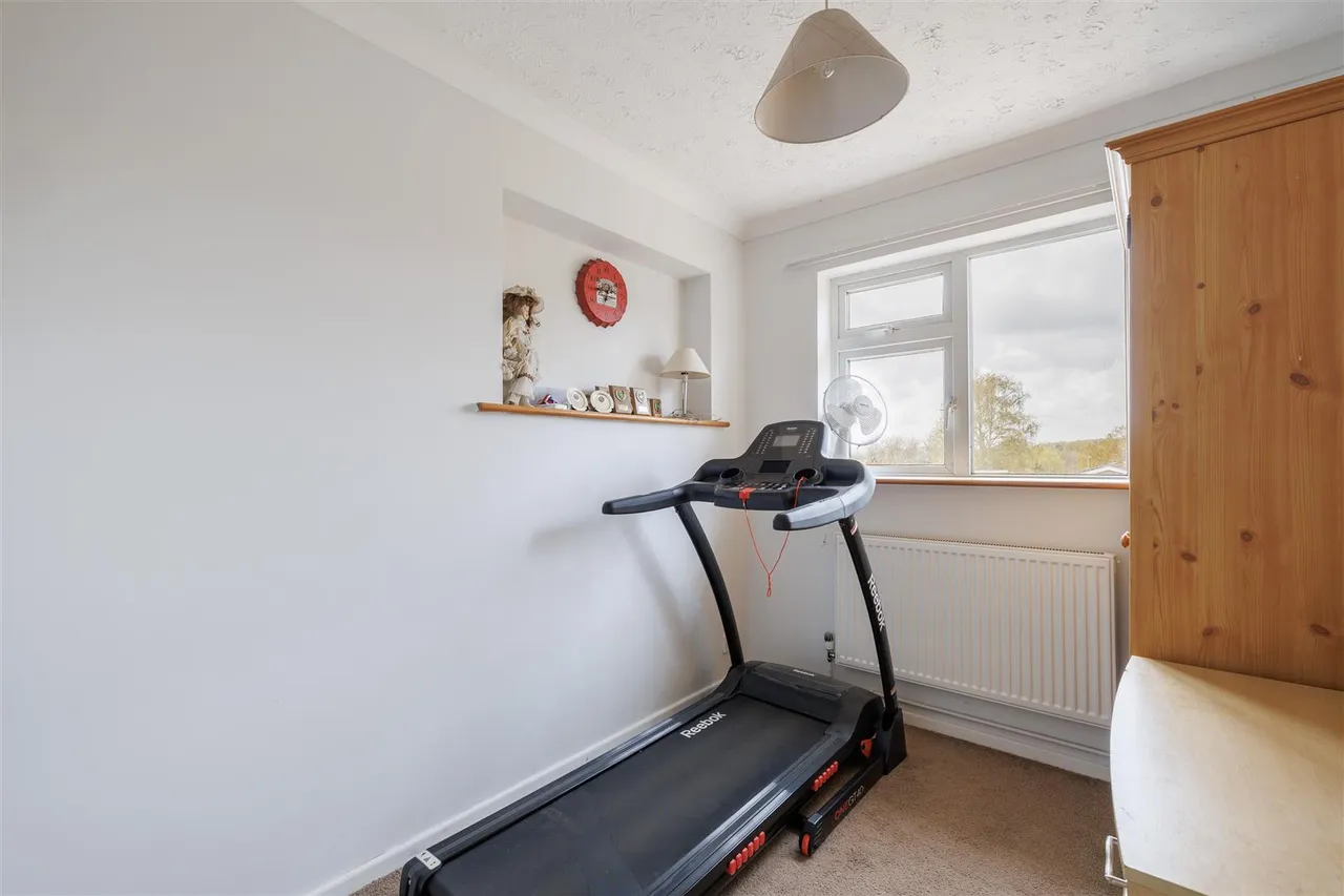 Chichester Road, Halesworth, IP19, photo 12