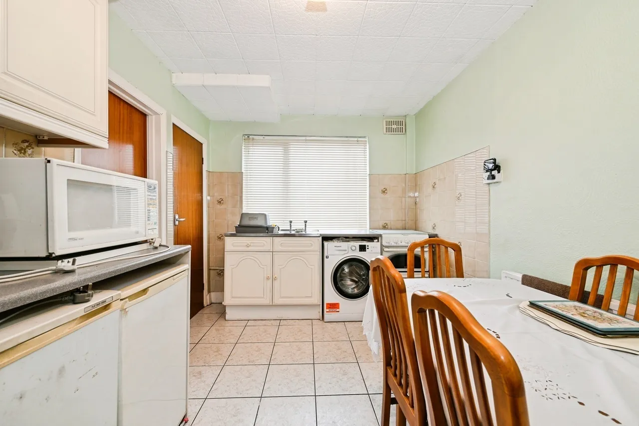 Beechdale Road, Nottingham, NG8, photo 3