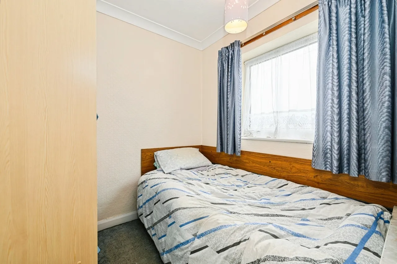 Beechdale Road, Nottingham, NG8, photo 8