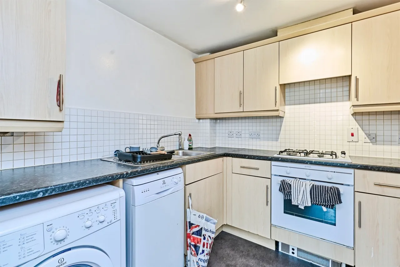 Westley Court, West Bromwich, B71, photo 5