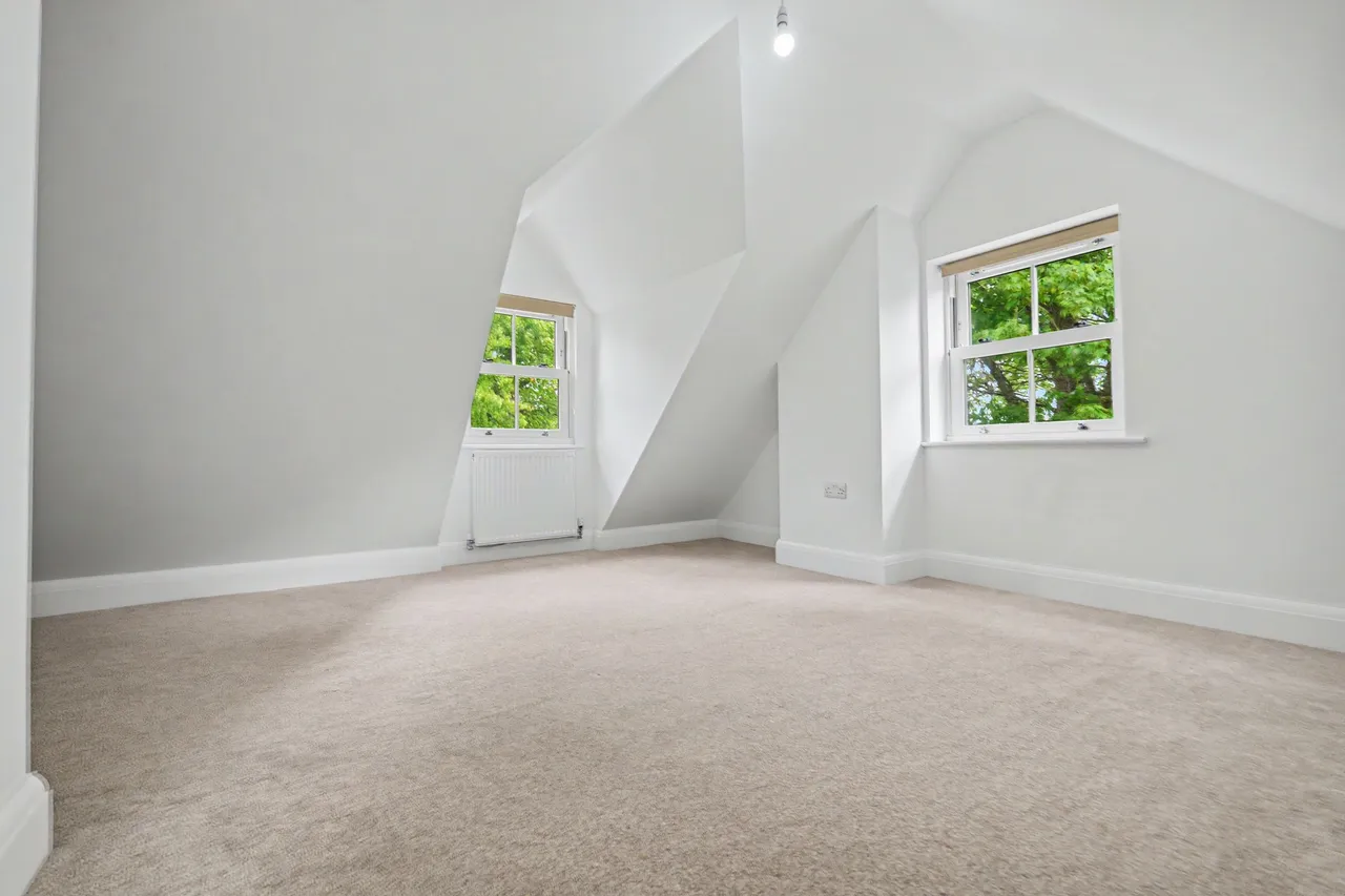 School Road, Bulkington, CV12, photo 32