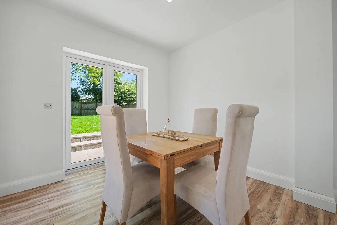 School Road, Bulkington, CV12, photo 10