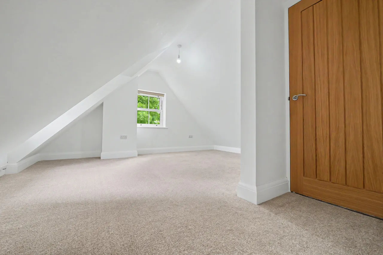 School Road, Bulkington, CV12, photo 29