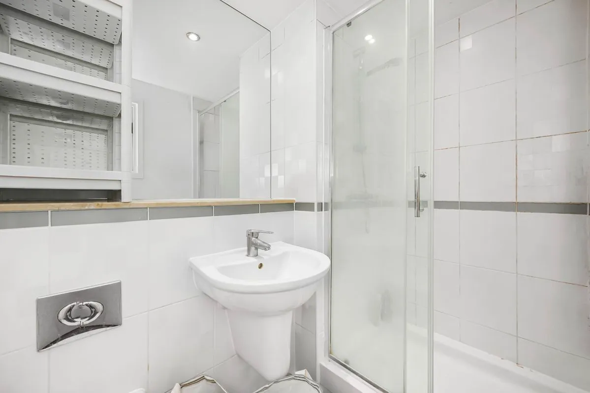 681 Commercial Road, London, E14 7LG, photo 8