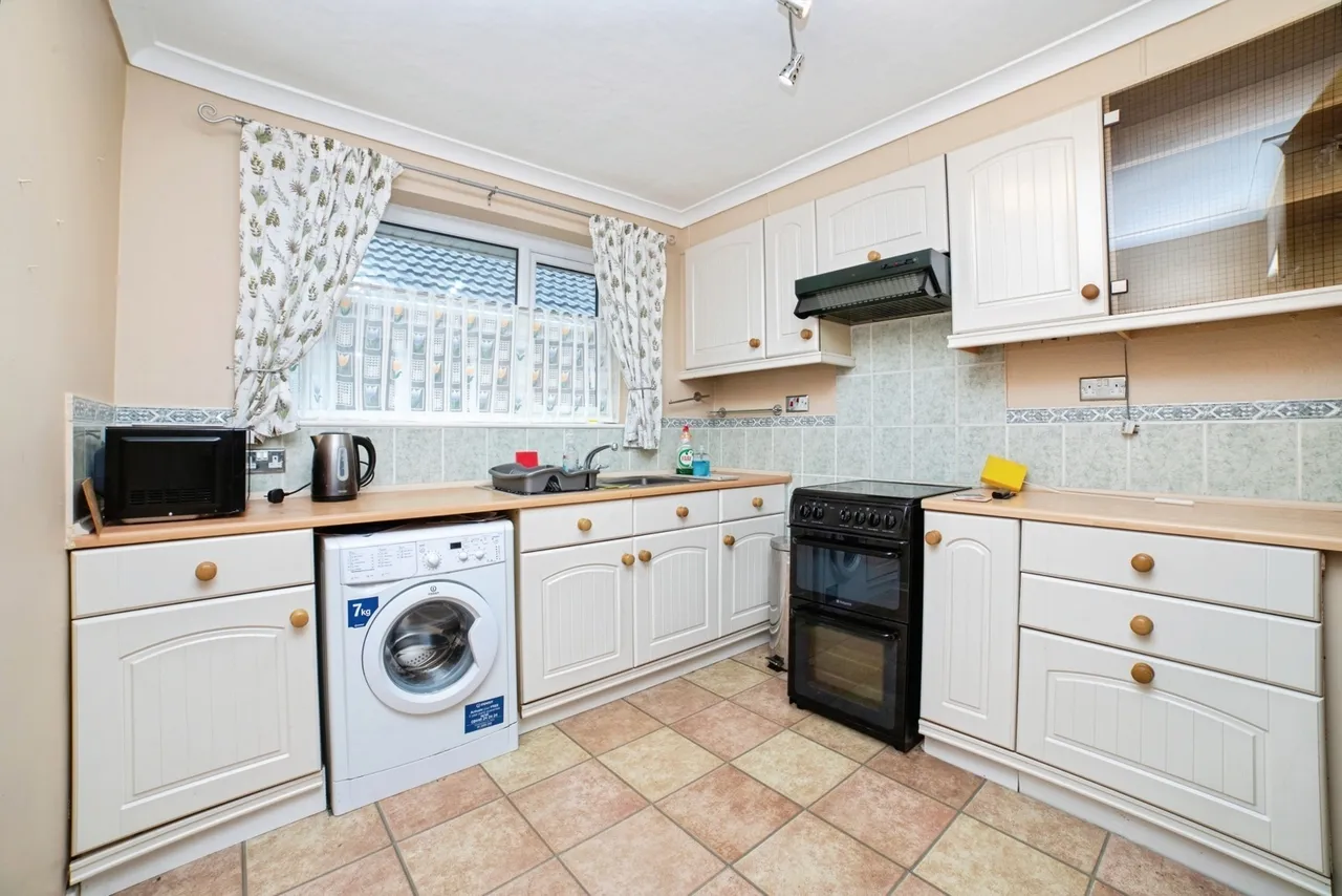 Wenham Lane, Huthwaite, NG17, photo 16